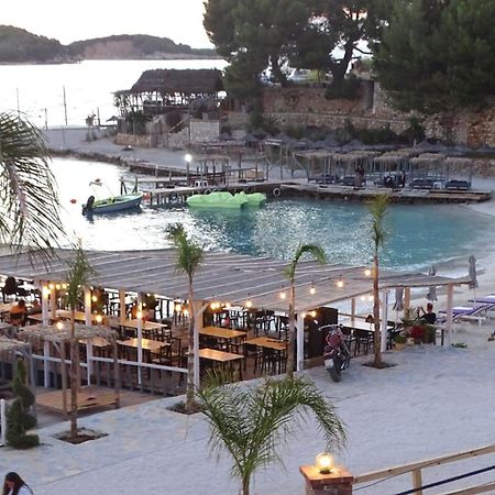 Aparthotel Melina'S Seaside Retreat à Ksamil Extérieur photo