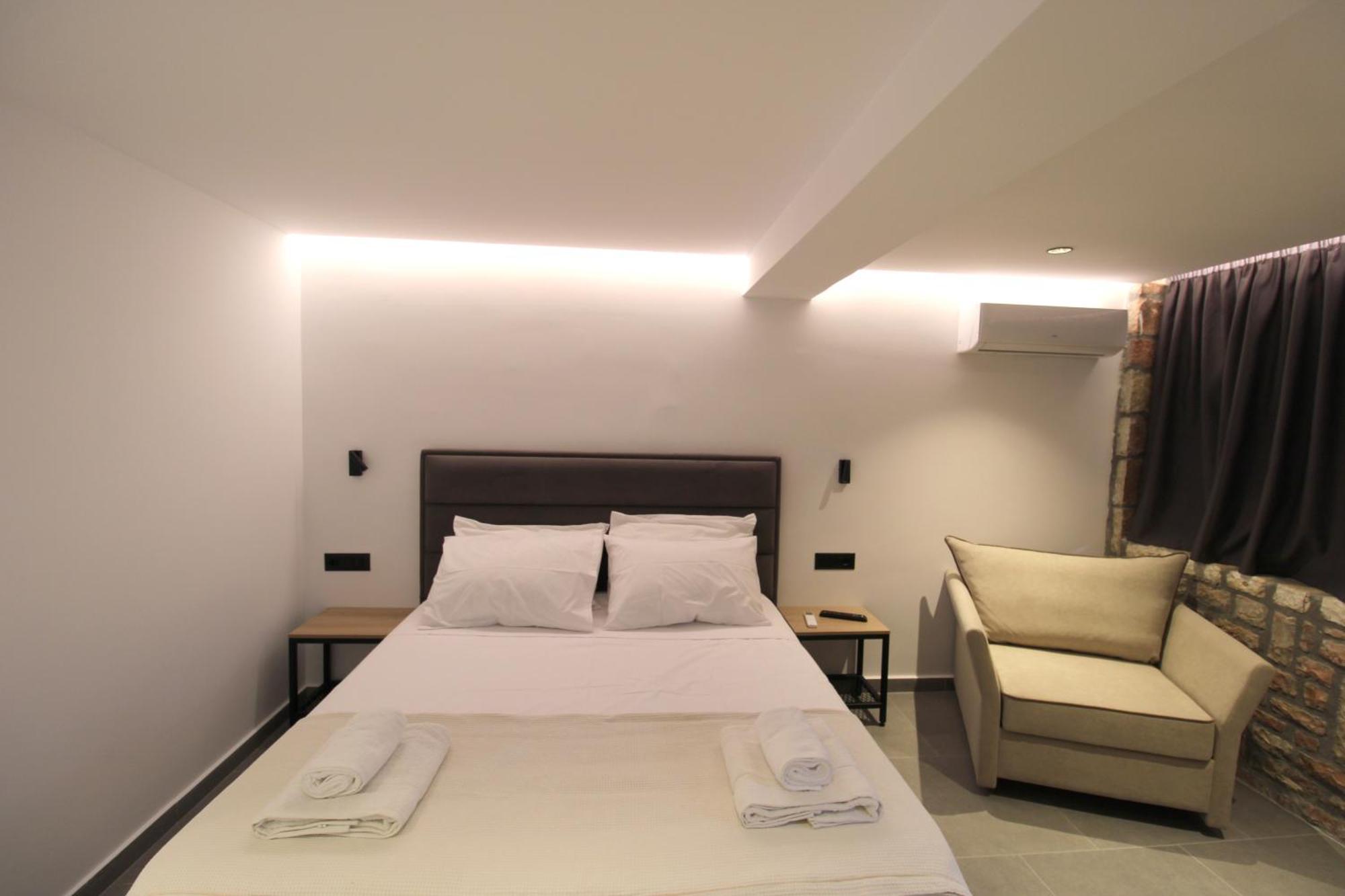 Aparthotel Melina'S Seaside Retreat à Ksamil Extérieur photo